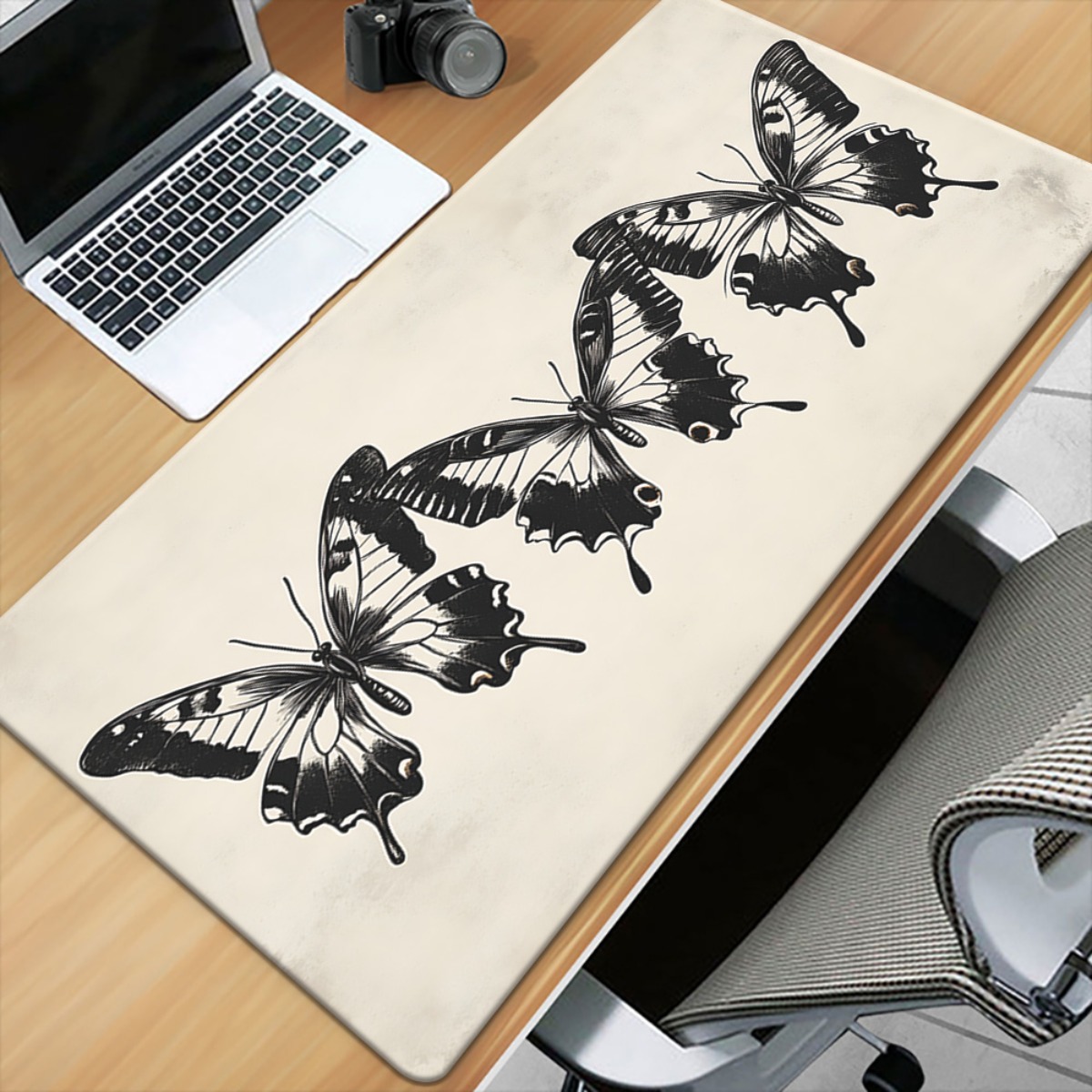 Butterfly Illustration Desk Ma - Vintage Gaming Accessories ulasan dan harga